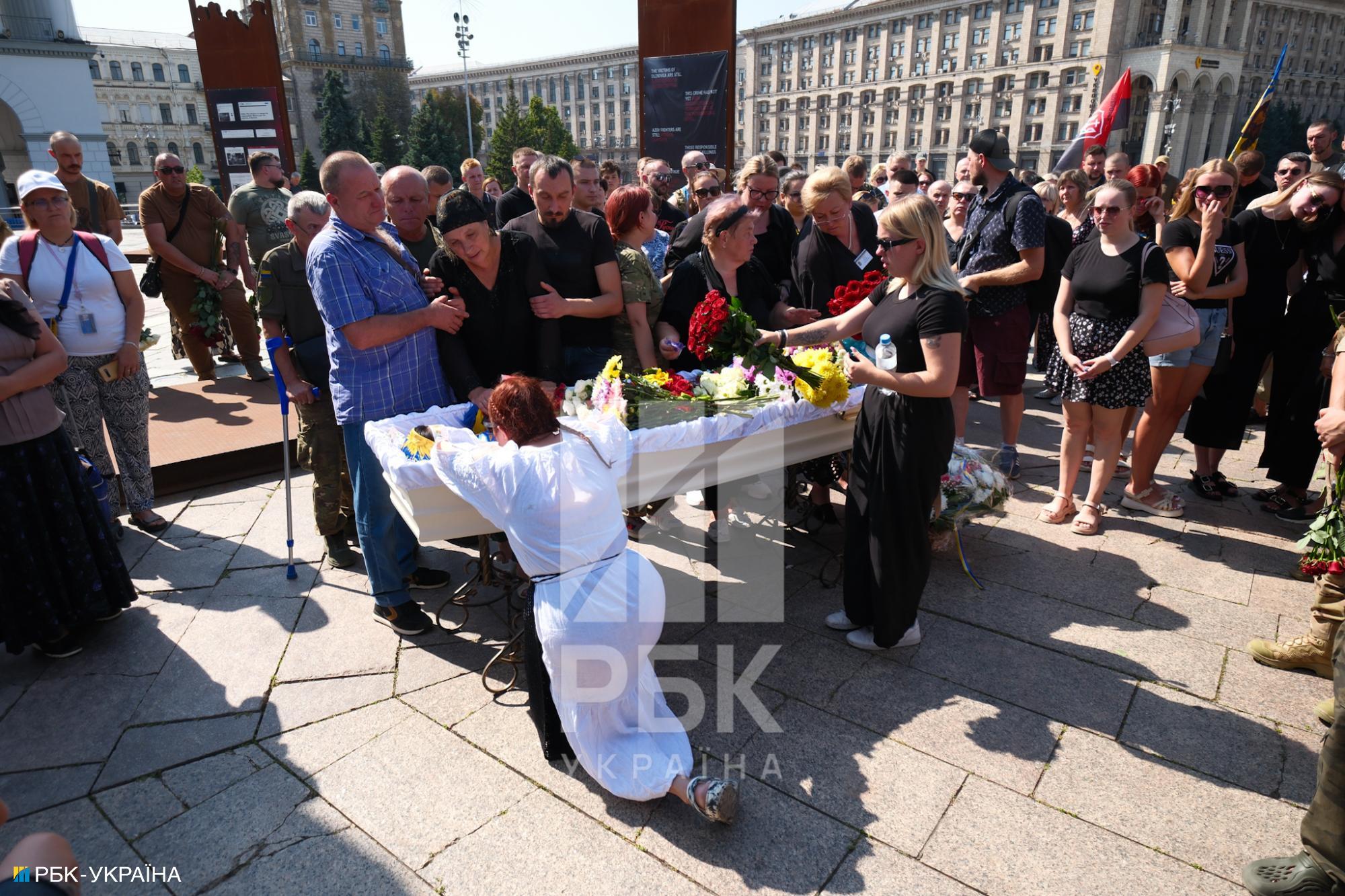 "Выбрала борьбу за свободу Украины". В Киеве попрощались с военной Наталией Кузнецовой (фото)